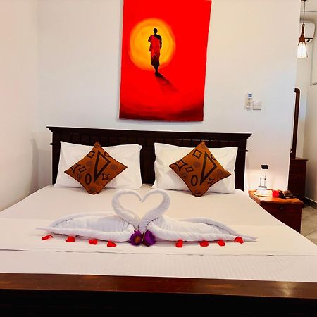 Bay Street Hotell Beruwala Exteriör bild
